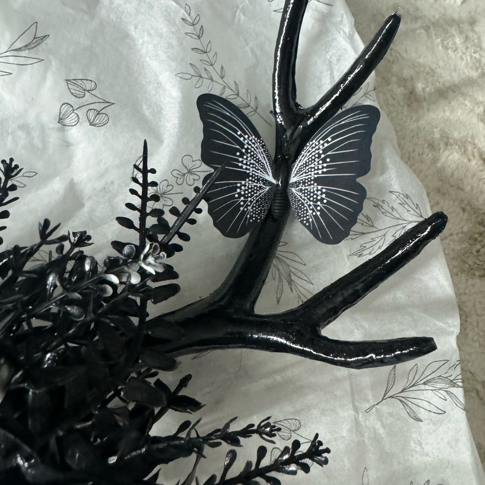 Chic Black Butterfly and Floral Headband - Picture 6 of 6